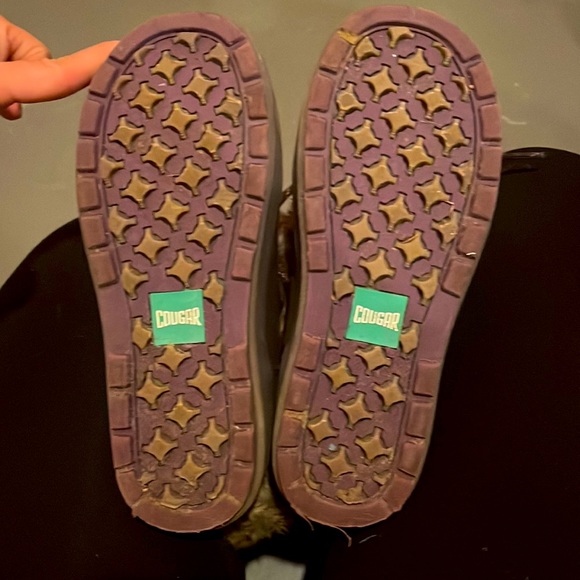 Barely used condition faux fur boots - Picture 2 of 3